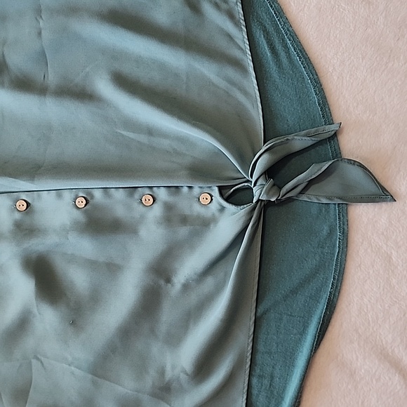 Women's Fortune + Ivy Bendry Mixed Material Tie Front Blouse, Green, Large, EUC - Picture 5 of 8